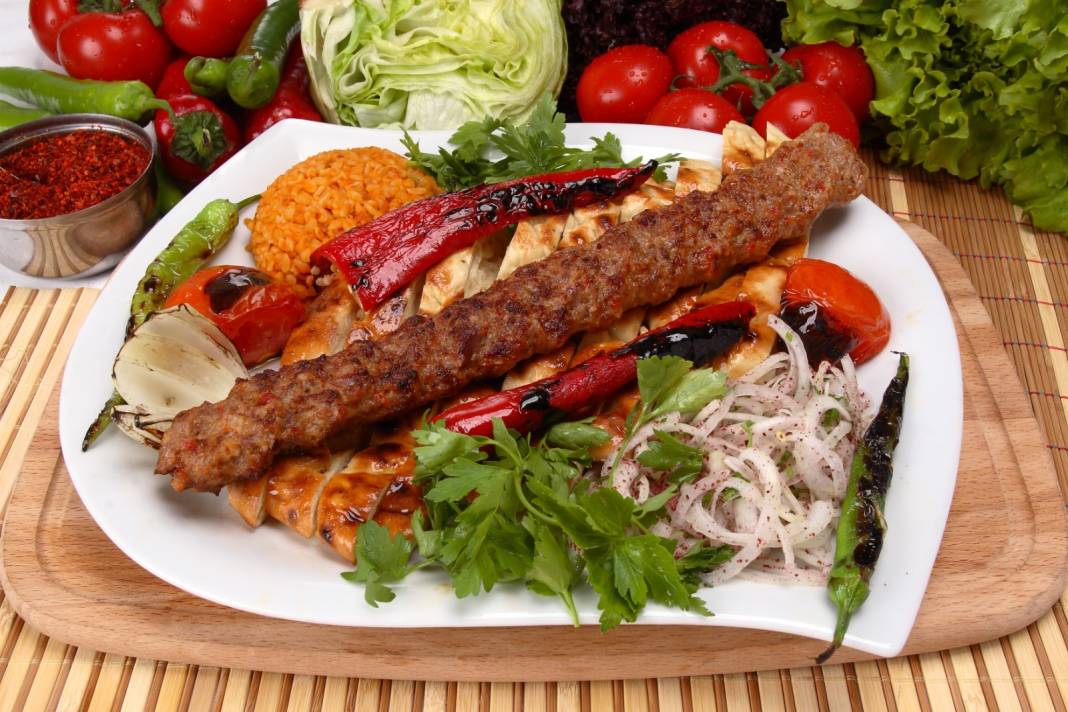 Türkiye'de 2023 Yılında En Çok Tüketilen Yemekler! Döner, Köfte, Kebap, Pide, Burger... İşte İlk Tercihler 4